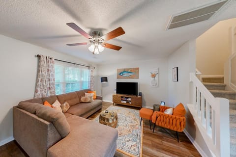 Sunburst Cottage - 30 Day Rental House in Goose Creek