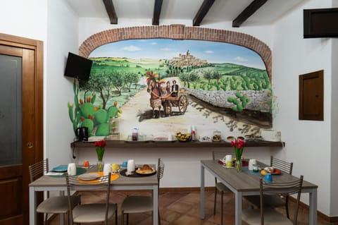 Communal lounge/ TV room
