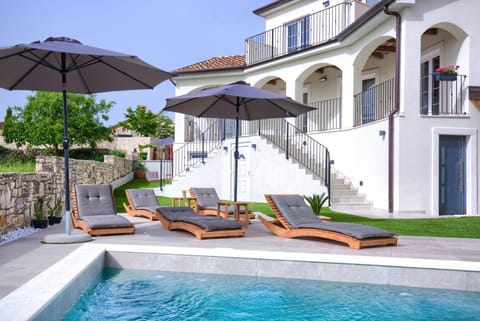 Day, Balcony/Terrace, Garden view, Pool view, Swimming pool, sunbed