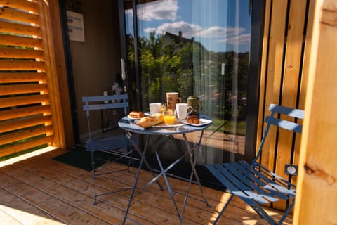 Patio, Balcony/Terrace, Balcony/Terrace, Food and drinks, Breakfast