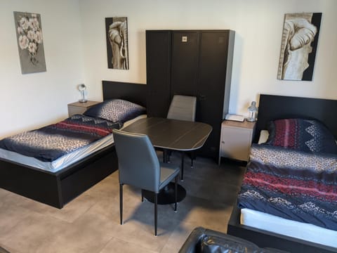 Bed, Living room, Photo of the whole room, Seating area, Bedroom
