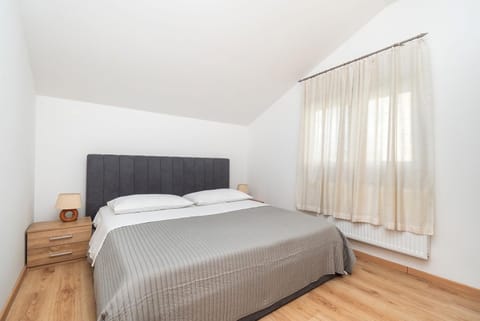 Karlo & Filip Apartment in Šibenik