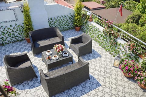 View (from property/room), Balcony/Terrace