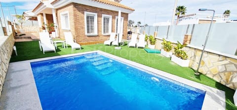 Property building, Pool view, Swimming pool, sunbed