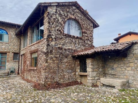 Maison di Sarah House in Lombardy