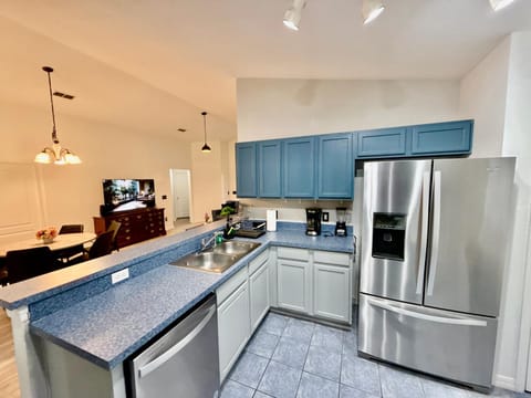 Grand Summer 5BR Pool Home near Disney Parks House in Loughman