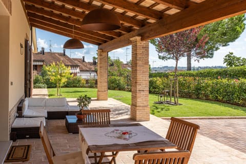 Spring, Day, Garden, View (from property/room), Garden view