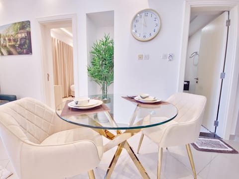 Harf2102 OS 2BR in Alreem Island Apartment in Abu Dhabi