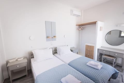 Bed, Photo of the whole room, Bedroom, towels, wardrobe, air conditioner