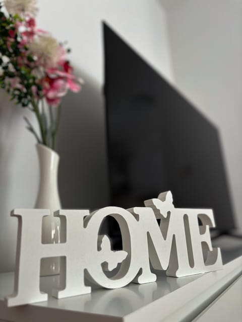 Communal lounge/ TV room, TV and multimedia