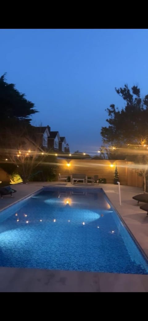 Garden, Swimming pool