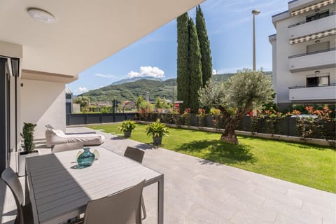 Garden, Garden