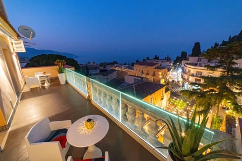 Night, Natural landscape, View (from property/room), Balcony/Terrace, Sea view