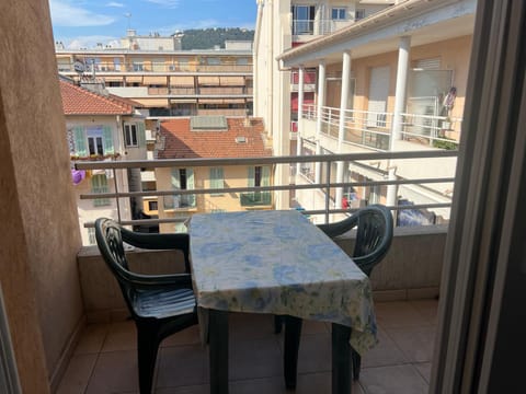 Patio, Balcony/Terrace