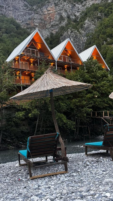 Ronis Place Hotel in Montenegro