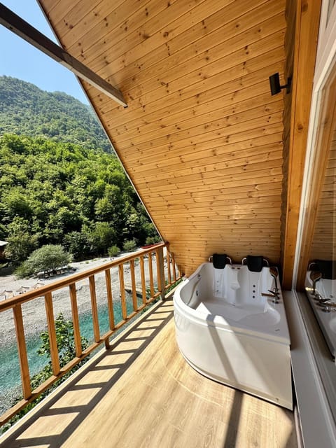 Ronis Place Hotel in Montenegro