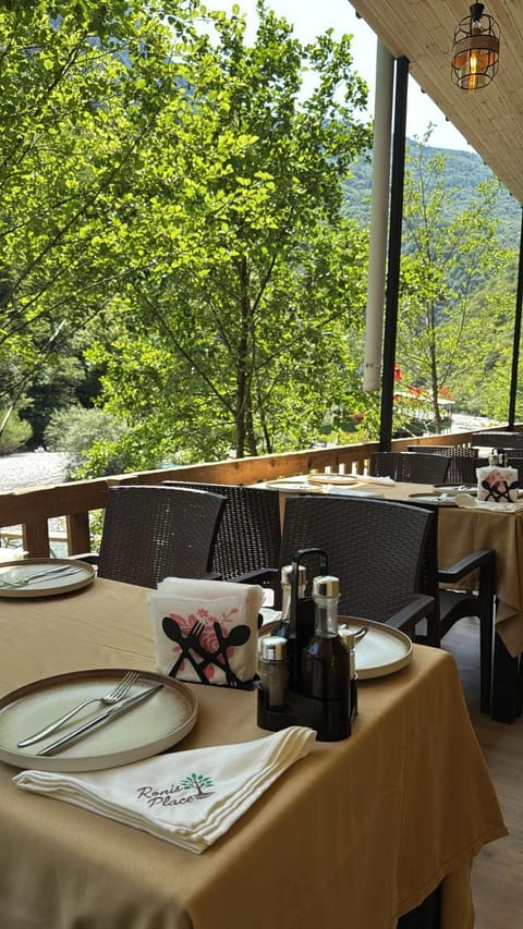 Ronis Place Hotel in Montenegro