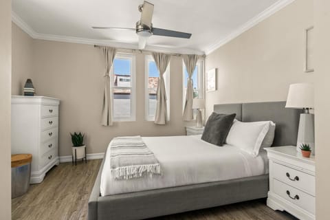 Mission Beach Marvel Villa in Mission Beach