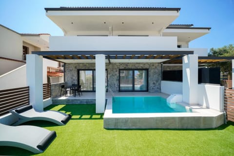 Day, Balcony/Terrace, Garden view, Pool view, Swimming pool, sunbed