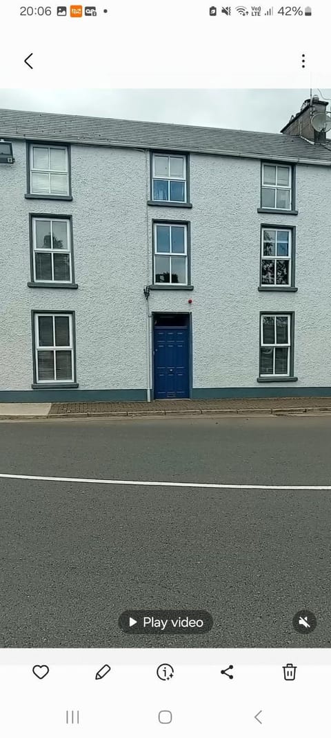 Property building, Street view
