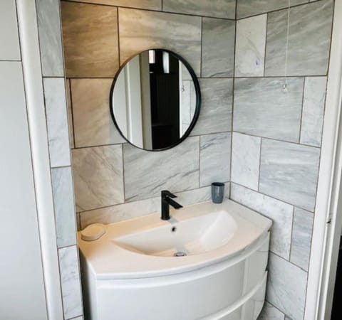 Fairholmes House House in Wyre District