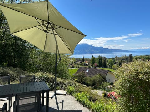Patio, Spring, Day, Natural landscape, Garden, Dining area, Garden view, Lake view, Mountain view
