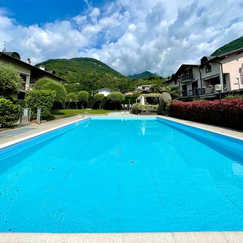 Natural landscape, Pool view, Swimming pool, Swimming pool, sunbed
