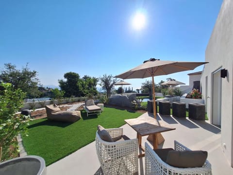 Patio, Garden, Balcony/Terrace, sunbed