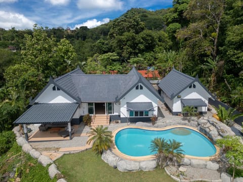 Property building, Patio, Natural landscape, Garden, Garden view, Mountain view, Pool view, Swimming pool