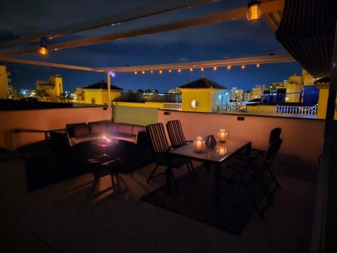 Night, Balcony/Terrace, Seating area, City view