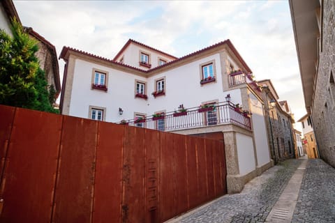 Property building, Day, Street view