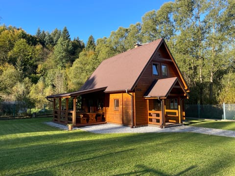 Property building, Day, Natural landscape, Garden, Garden view