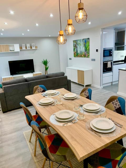Communal lounge/ TV room, Dining area