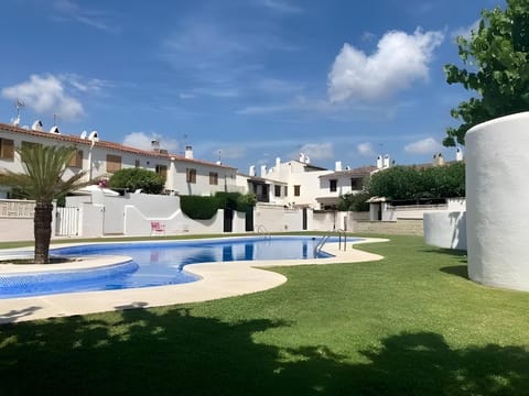 Off site, Swimming pool