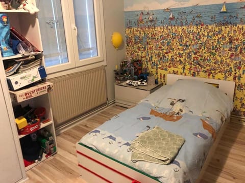 Chambre privée ARENA-GROUPAMA STADIUM- EUREXPO Vacation rental in Vaulx-en-Velin