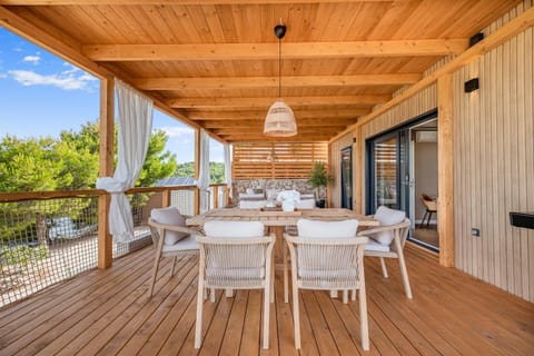 Balcony/Terrace, Dining area