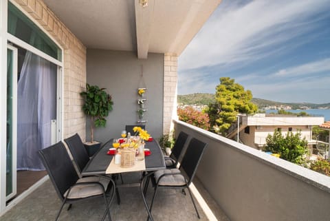 Apartment Biser mora Apartment in Šibenik-Knin County, Croatia