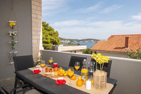 Apartment Biser mora Apartment in Šibenik-Knin County, Croatia