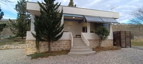 Property building, Balcony/Terrace