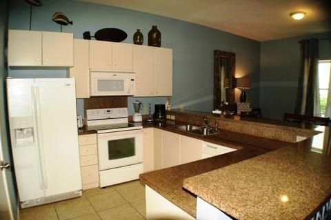 Las Verandas #107 close to Clayton's beach bar Apartment in South Padre Island