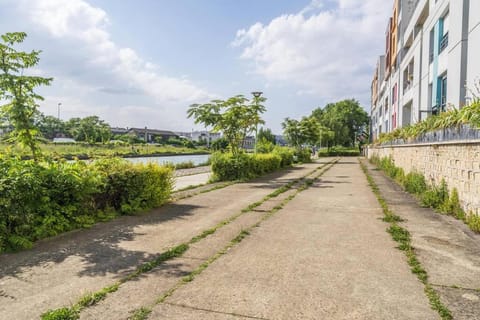 Cosy près du stade de France avec Parking ! Apartment in Saint-Denis, France
