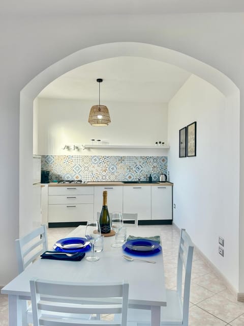 Kitchen or kitchenette, Kitchen or kitchenette, stove