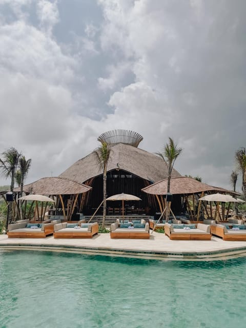 Facade/entrance, Lounge or bar