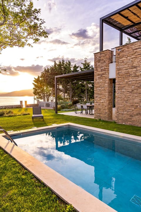 Sea view, Swimming pool
