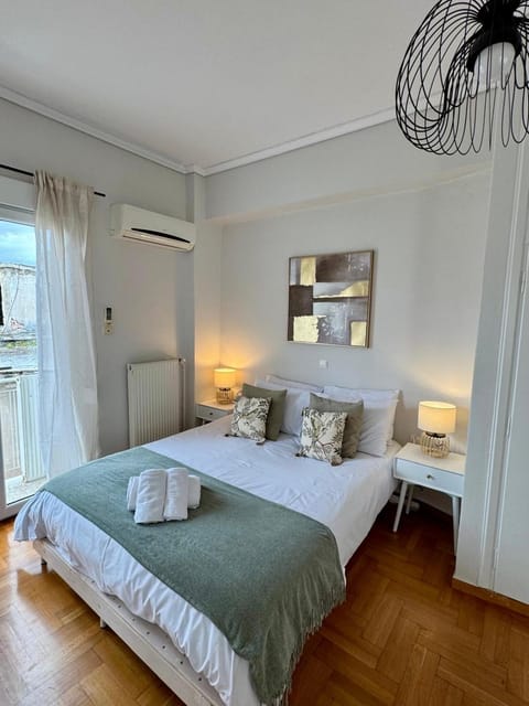 Plaka Flat with View of Acropolis Apartment in Plaka