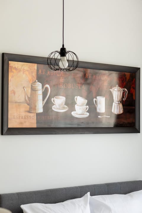 Bed, Photo of the whole room, Decorative detail, Bedroom