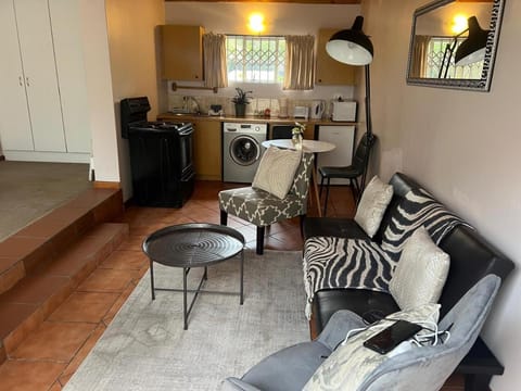 BCozyGlenhof Apartment in Cape Town