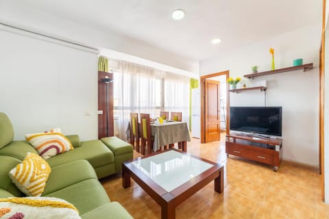 Communal lounge/ TV room, TV and multimedia, Living room