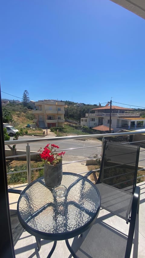 Day, Natural landscape, View (from property/room), Balcony/Terrace, Seating area, Dining area, Mountain view