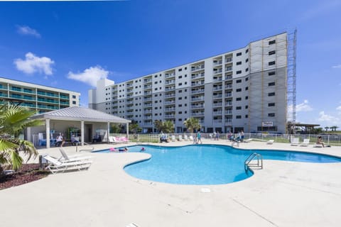 Property building, Swimming pool